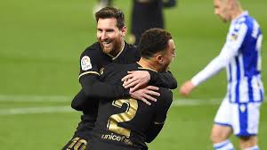 加拿大助教谈阿方索伤情：队医在评估他的情况，应该是碰撞伤.